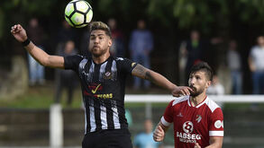 Paredes-Lusitano de Vildemoinhos, 1-1: Klysman desperdiça reviravolta no último suspiro