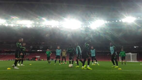 Boa disposição no treino do Sporting em Londres