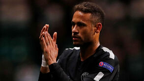 Neymar cobra 375 mil euros para aplaudir os adeptos no fim dos jogos