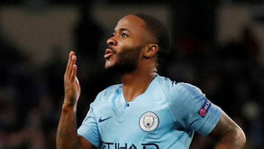 Raheem Sterling renova com o Manchester City até 2023