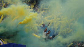 Boca Juniors-River Plate não desilude: incrível ambiente na Bombonera