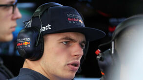 Max Verstappen condenado a dois dias de trabalho comunitário