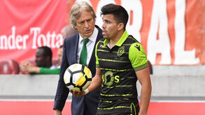 Invasor ameaçou levar caçadeira para 