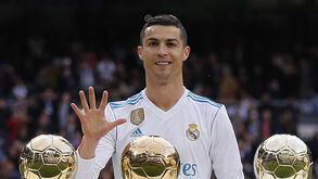 'Bofetada' a Ronaldo com luva de ouro 