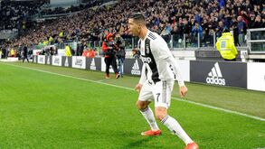 Cristiano Ronaldo volta a marcar e festeja à grande