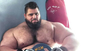 Martyn Ford vs. Sajad Gharibi: Confronto de gigantes