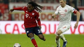Bayern tira o azul do equipamento depois de protestos dos adeptos