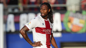 Rúben Semedo sai lesionado no jogo entre Huesca e Athletic Bilbao