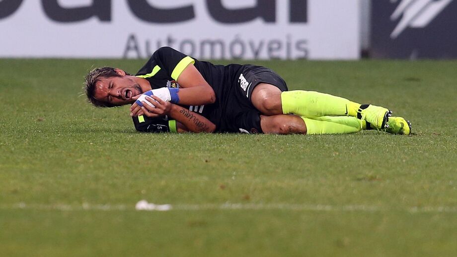 Fábio Coentrão com possível fratura