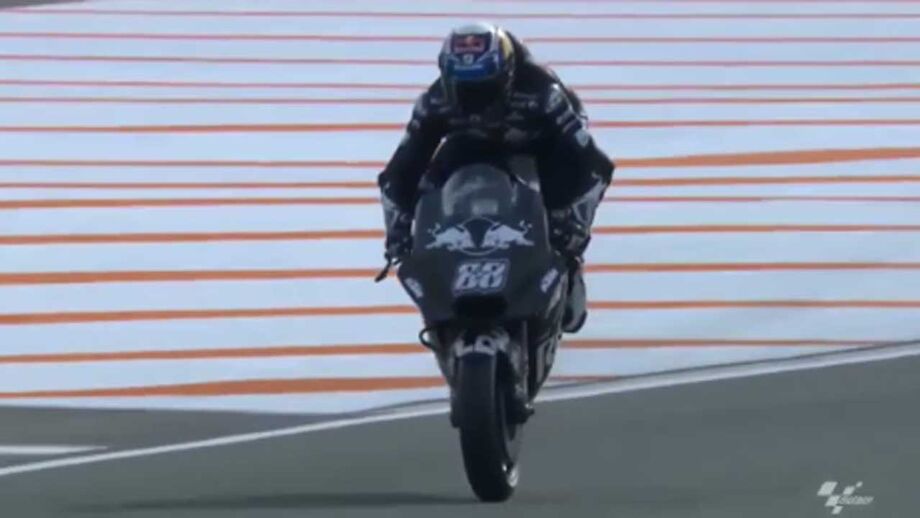 Piloto português está a trabalhar na sua nova KTM RC16