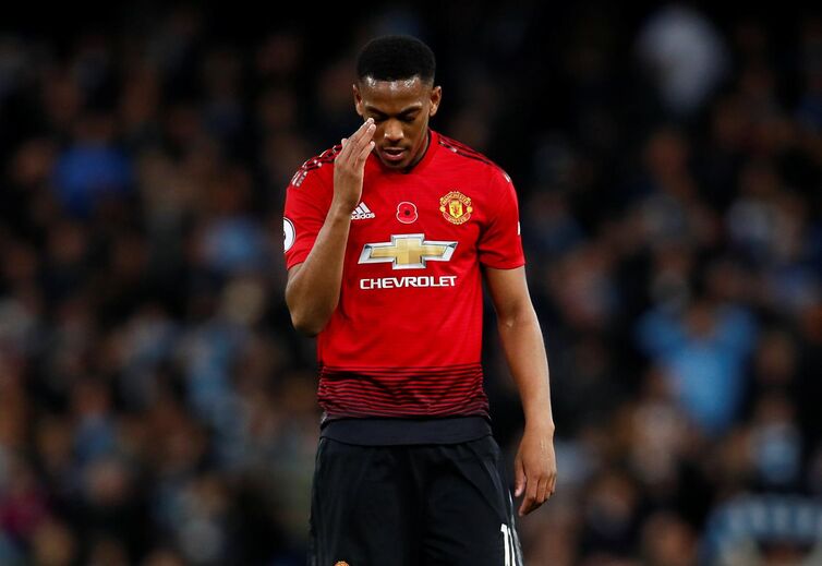 'O Martial ficou connosco, não se juntou à seleção francesa, e trabalhou muito. Estava numa situação de pré-lesão, mas trabalhou no duro e vai jogar amanhã', afirmou Mourinho