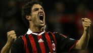 Alexandre Pato, de Tianjin Quanjian para o AC Milan. A solução mais apontada aos rossoneri caso o negócio Higuaín-Morata não se realize.