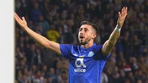 Herrera pediu aos adeptos do FC Porto que não atirassem objetos para o relvado