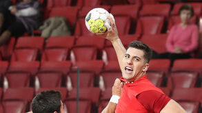 Sentença do Benfica ao Belenenses com início diabólico