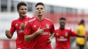 Benfica vence AEK e está no playoff de acesso aos 'oitavos' da Liga Jovem da UEFA