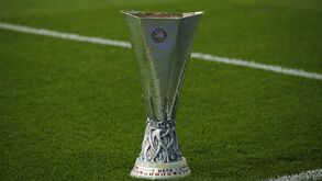 Todos os possíveis adversários de Benfica e Sporting nos 16 'avos' da Liga Europa