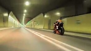 Imagens de Miguel Oliveira a acelerar em túnel na Áustria