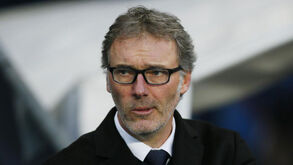 Ingleses apontam Laurent Blanc como solução interina para o Manchester United