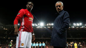 Pogba atreveu-se no Twitter e Manchester United não perdoa falta de respeito a Mourinho
