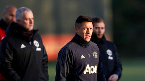 Alexis vai ganhar 22 mil euros pelo... despedimento de Mourinho