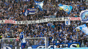Bancadas do Dragão não esquecem E-Toupeira