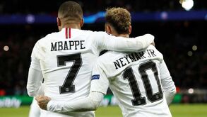Real Madrid indeciso entre Neymar e Mbappé