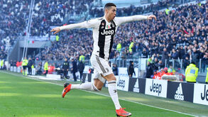 Cristiano Ronaldo bate recorde de Rui Barros