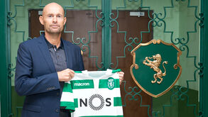 Sporting em novembro: Keizer rende José Peseiro e Bruno de Carvalho detido