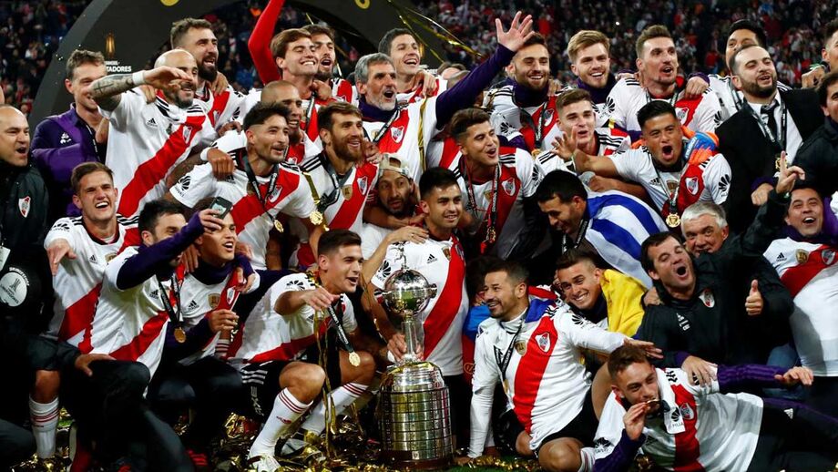 Quintero saltou do banco para dar Libertadores ao River Plate