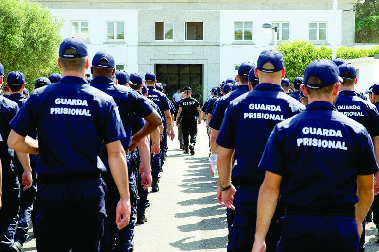 Guardas prisionais