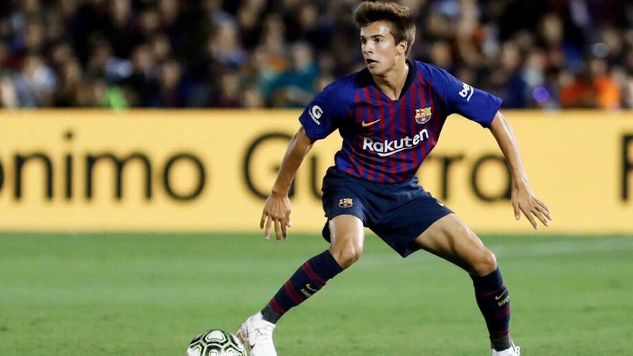 Riqui Puig (19 anos) - médio centro