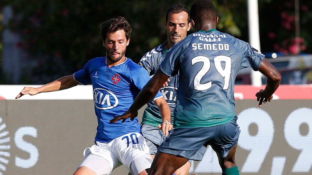 FC Porto punido com interdição do Dragão por um jogo e multas de 8.670  euros - FC Porto - Jornal Record