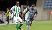 Junior Firpo, do Bétis, é o lateral esquerdo que interessa ao Real Madrid para substituir ou concorrer com Marcelo