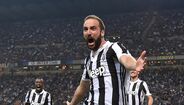 Gonzalo Higuaín (90 milhões de euros) - Do Nápoles para a Juventus, em 2016/17