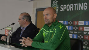 Marcel Keizer confirma saída de Viviano: «É melhor que vá para um clube onde possa jogar»