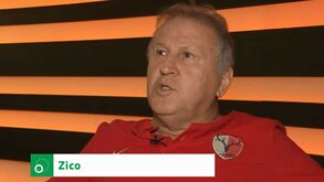 Zico: «Quando Deus fez o jogador de futebol colocou tudo no Pelé»