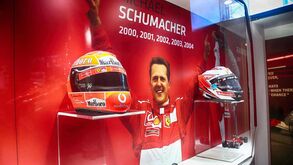 Ferrari inaugura exposição sobre Schumacher no dia dos 50 anos do piloto