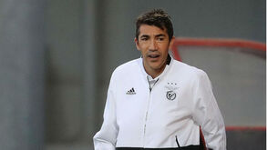 Bruno Lage chegou cedo e despediu-se da equipa B