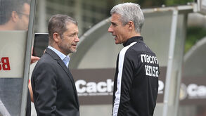 SAD não facilita saída de Luís Castro