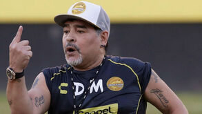 Maradona já deixou o hospital