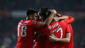 Bruno Lage estreia-se com reviravolta e show de João Félix e Seferovic