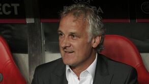 Bélgica: Fred Rutten é o novo treinador do Anderlecht