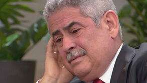 Vieira diz que nunca sonhou ser presidente do Benfica e chora ao recordar o pai 