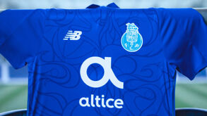 FC Porto defronta Sporting com camisola especial