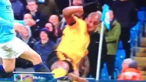 Boly 'varreu' Bernardo Silva e viu o vermelho direto