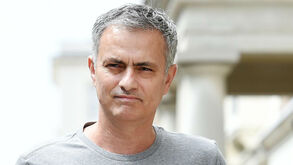 Mourinho e a tática para contornar castigo: «Roupeiro pôs-me no cesto da roupa»