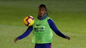 Gelson Martins aceita ser emprestado para jogar