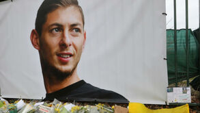 Premier League faz minuto de silêncio por Emiliano Sala