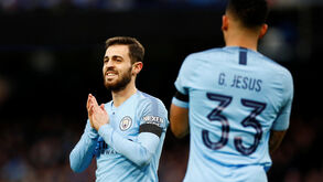 Taça de Inglaterra: Bernardo Silva marca na goleada do Manchester City