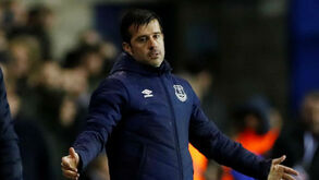 Marco Silva critica arbitragem e deixa apelo: «Tem de haver VAR em todos os estádios»